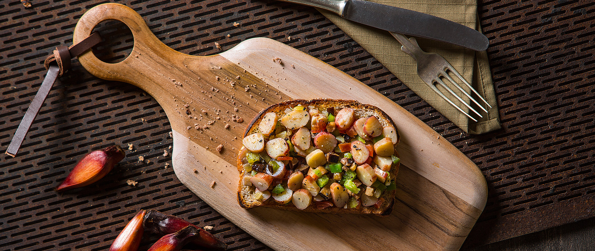 Tartine com Caponata de Pinhão