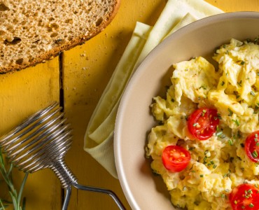 Ovo mexido Gourmet com Pão na Chapa