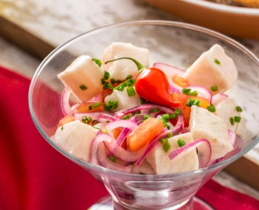 Ceviche tradicional com tostadas