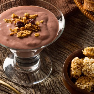 Mousse de Açaí com cookies de aveia