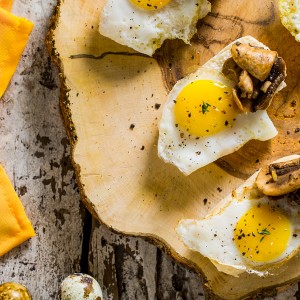 Montaditos de Nutrellinhas, ovo e cogumelos