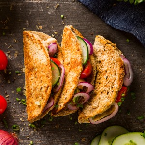 Tacos de frango e vegetais